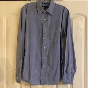 Gap Mens size small button down long sleeve shirt